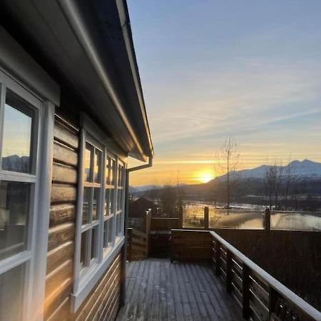 Cozy 2 Bedroom Cottage With Hot Tub Akureyri Exterior foto
