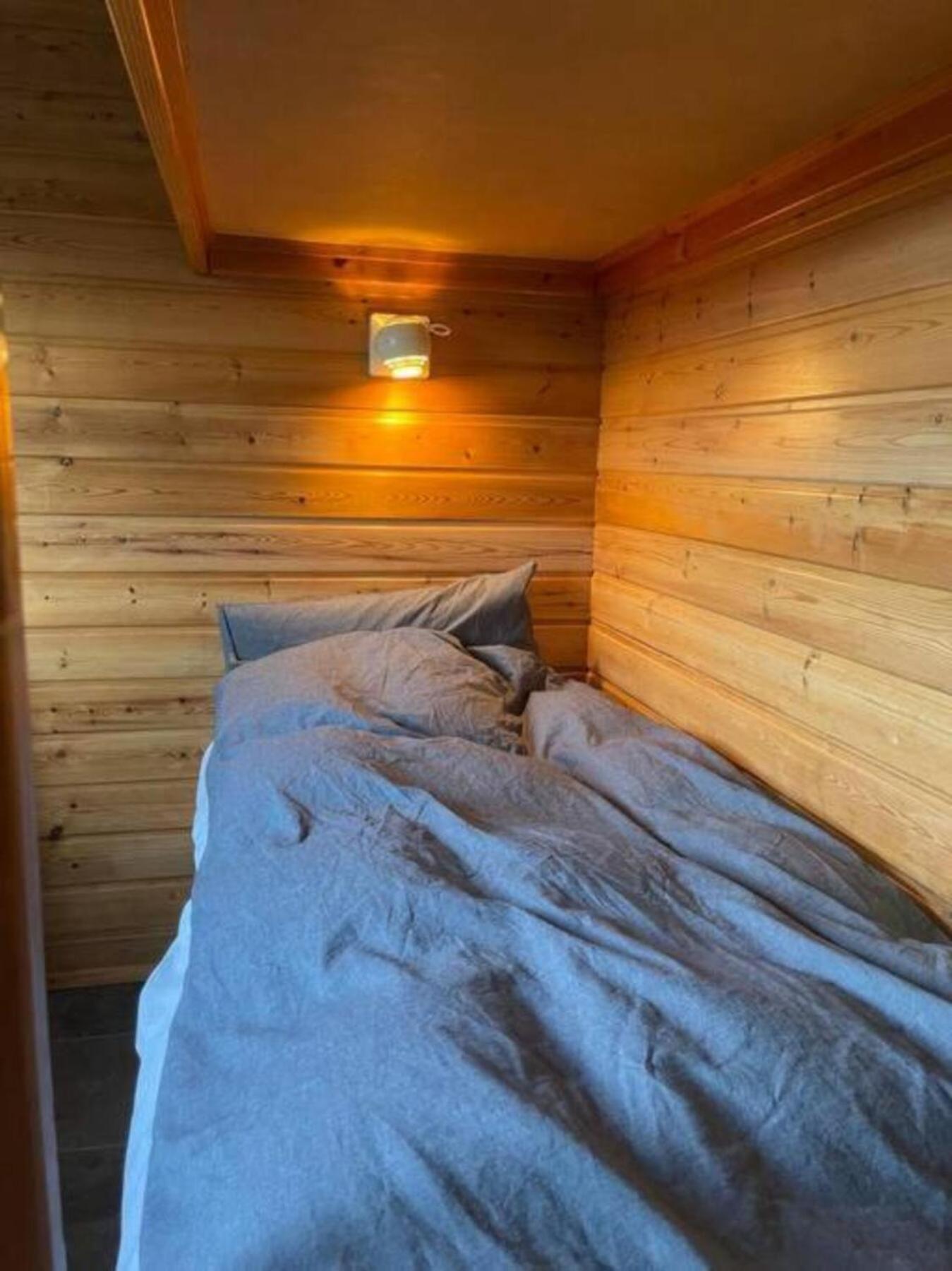 Cozy 2 Bedroom Cottage With Hot Tub Akureyri Exterior foto