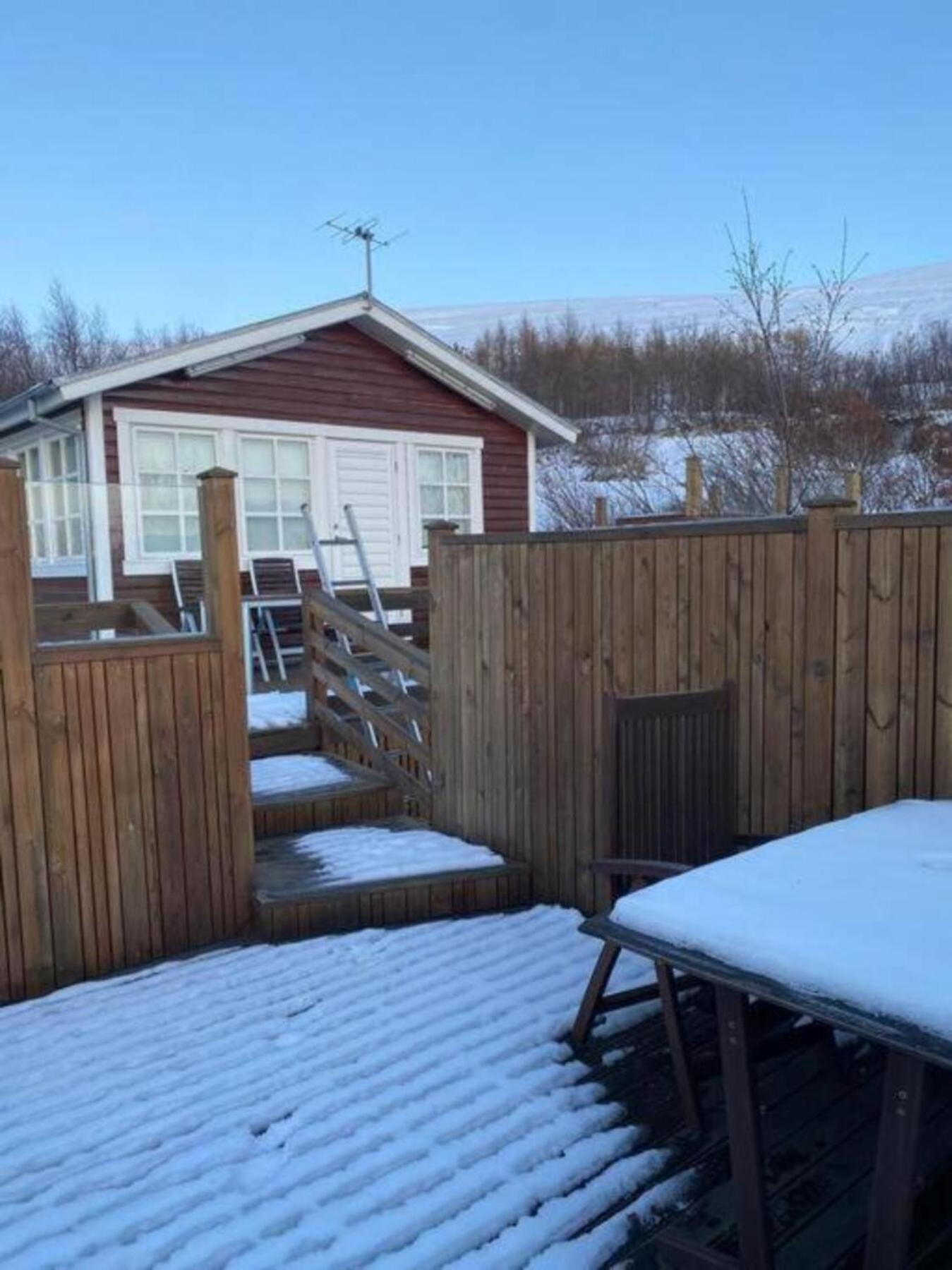 Cozy 2 Bedroom Cottage With Hot Tub Akureyri Exterior foto